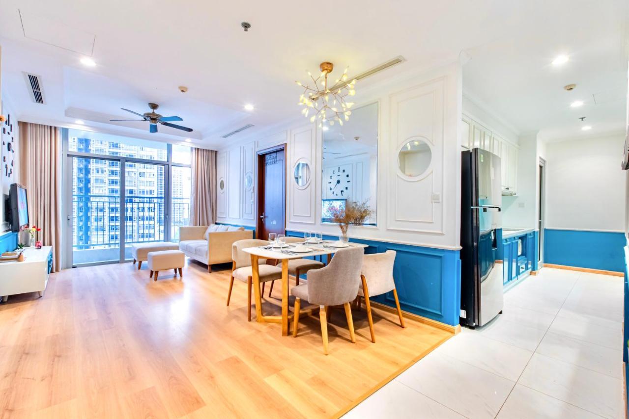 הו צ'י מין סיטי Moxy Hcmc Aparts - Vinhomes Central Park, Ice Rink מראה חיצוני תמונה