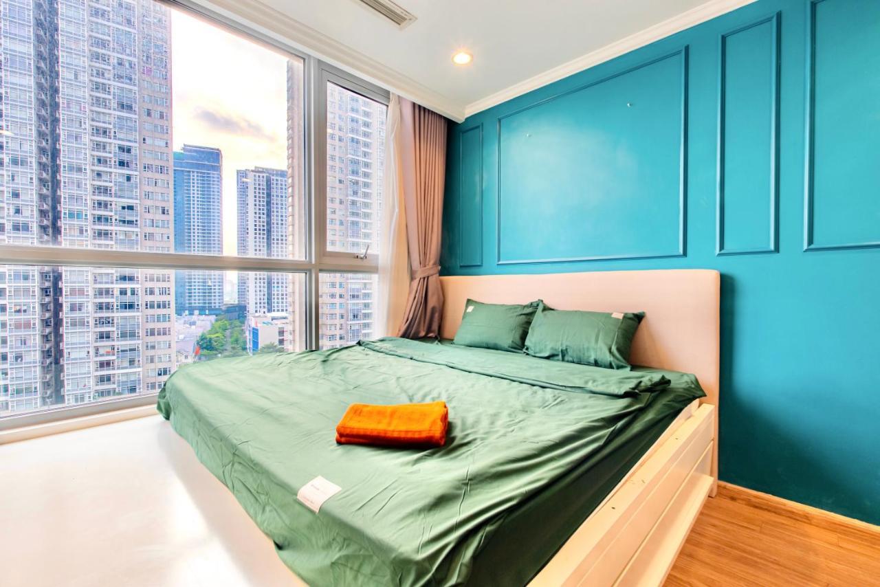 הו צ'י מין סיטי Moxy Hcmc Aparts - Vinhomes Central Park, Ice Rink מראה חיצוני תמונה