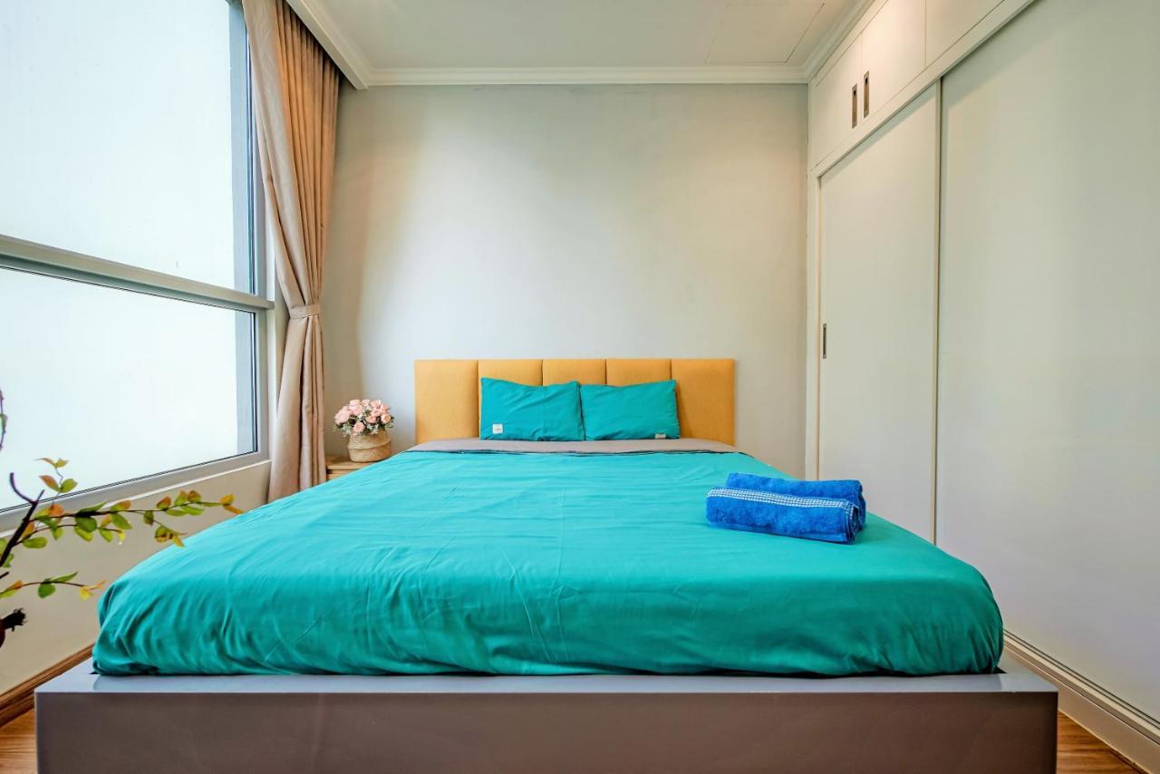 הו צ'י מין סיטי Moxy Hcmc Aparts - Vinhomes Central Park, Ice Rink מראה חיצוני תמונה