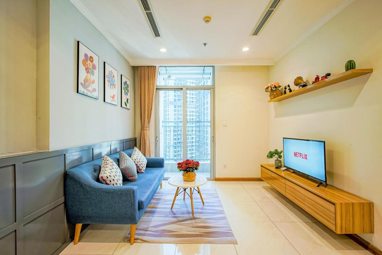 הו צ'י מין סיטי Moxy Hcmc Aparts - Vinhomes Central Park, Ice Rink מראה חיצוני תמונה
