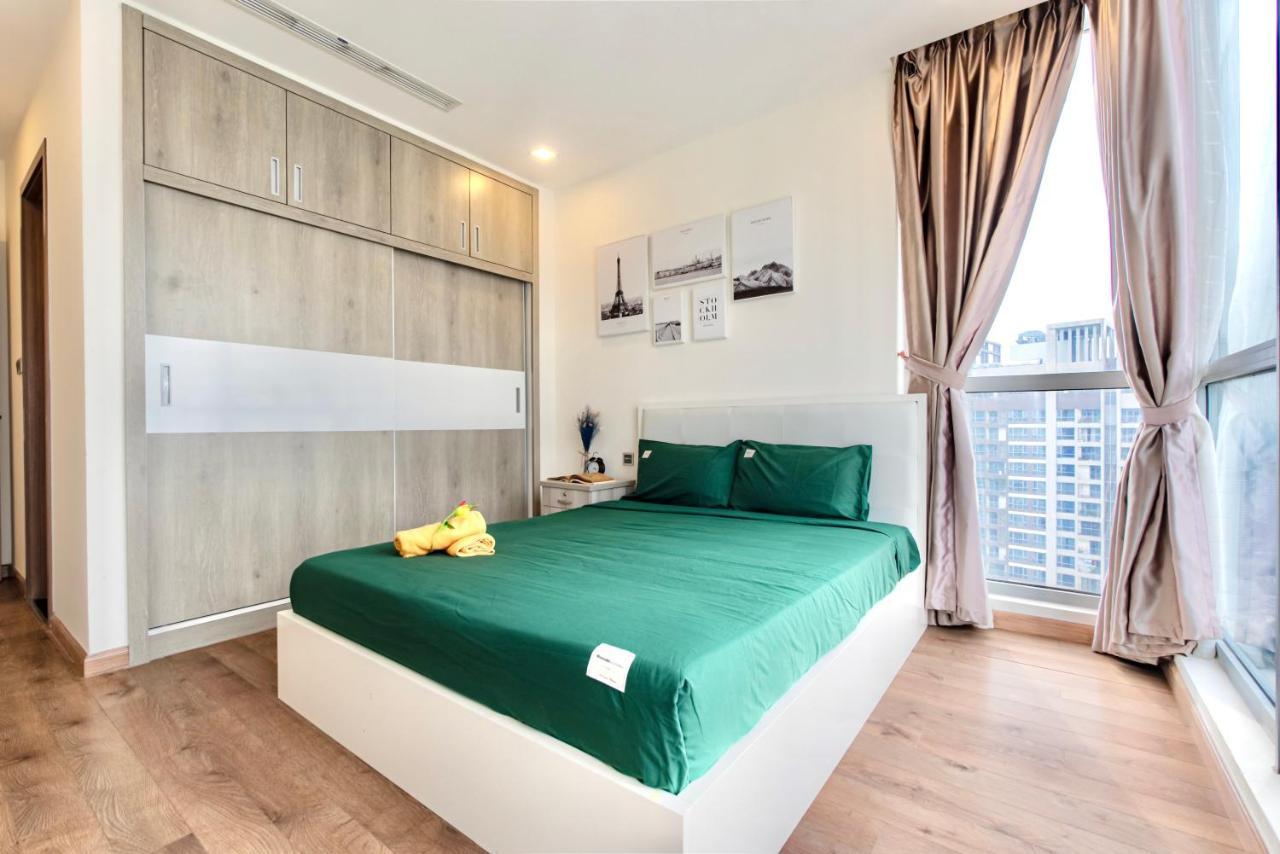 הו צ'י מין סיטי Moxy Hcmc Aparts - Vinhomes Central Park, Ice Rink מראה חיצוני תמונה