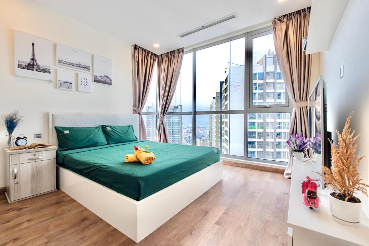 הו צ'י מין סיטי Moxy Hcmc Aparts - Vinhomes Central Park, Ice Rink מראה חיצוני תמונה