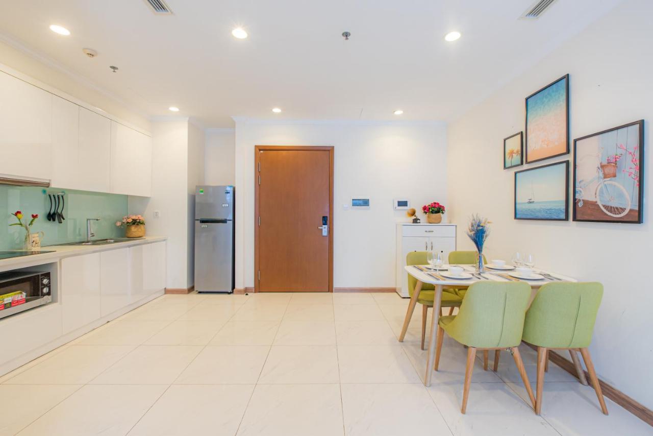 הו צ'י מין סיטי Moxy Hcmc Aparts - Vinhomes Central Park, Ice Rink מראה חיצוני תמונה