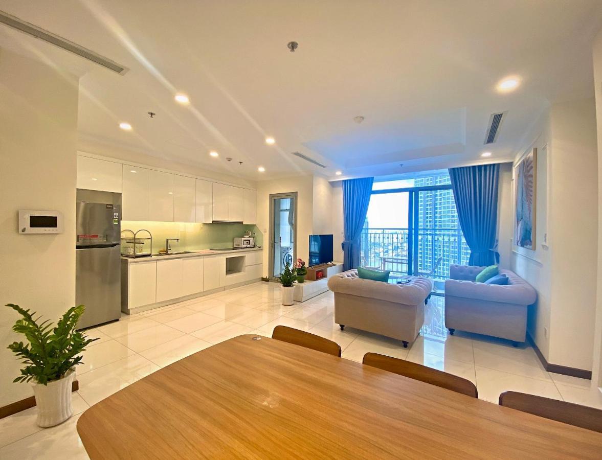 הו צ'י מין סיטי Moxy Hcmc Aparts - Vinhomes Central Park, Ice Rink מראה חיצוני תמונה